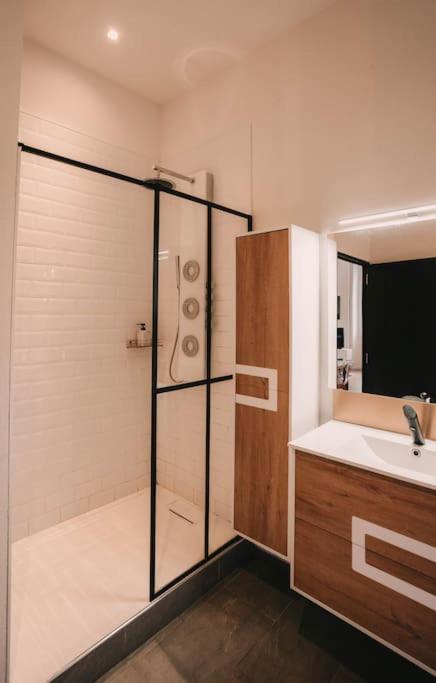 Ultimate Comfort ! Jacuzzi & Sauna. Besancon Bagian luar foto